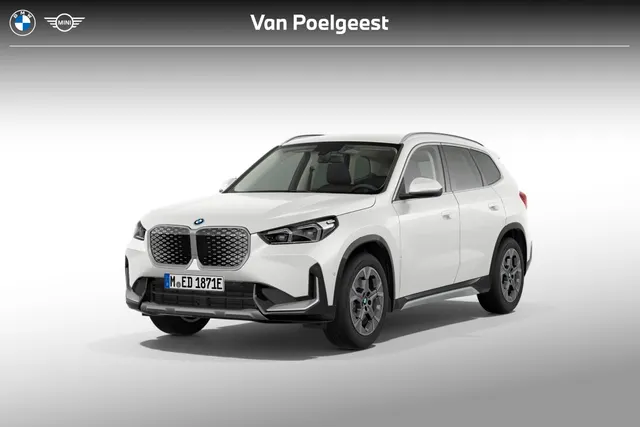 BMW iX1