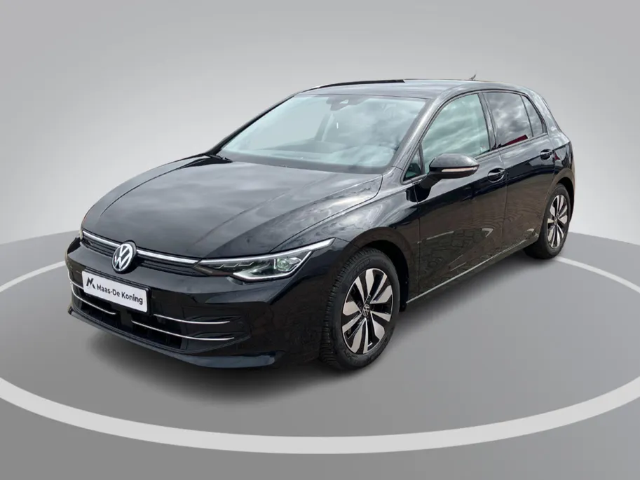 Volkswagen Golf 1.5 eTSI 110KW/150PK Goal · Navigatie · Apple/Android Car Play · Camera + Parkeersensoren · Trekhaak · Garantie t/m 22-07-2027