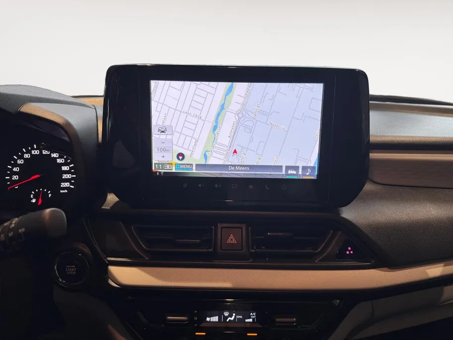 Suzuki Swift 1.2 Select Smart Hybrid | Apple Carplay/Android Auto | Achteruitrij Camera | Adaptive Cruise Control | All-Season | BLISS | LED | LMV 16' | Stoelverwarming |