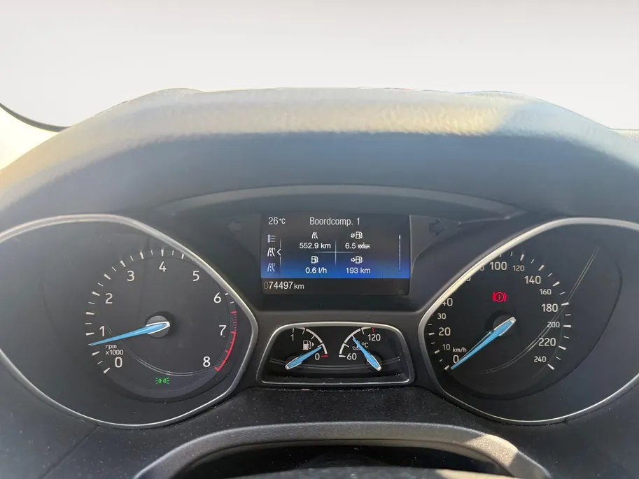Ford Focus Wagon 1.0 Titanium 125 pk | Airco | Navigatie | LM Velgen | Dealer onderhouden!