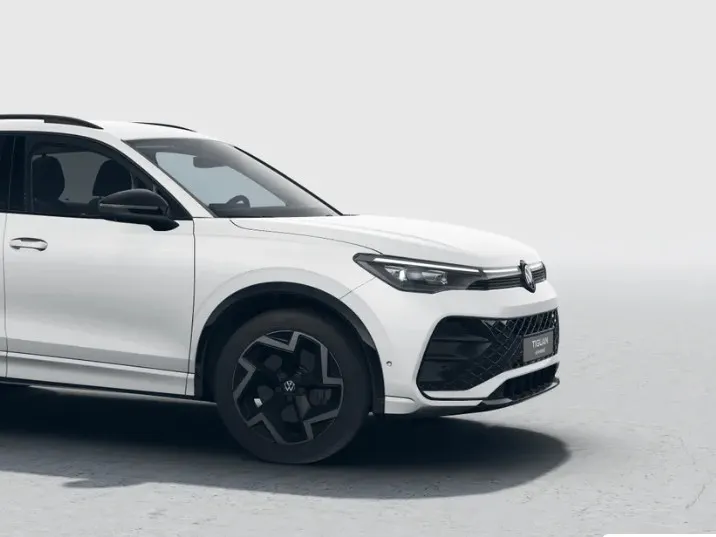 Volkswagen Tiguan Edition 20 1.5 eHybrid 204 PK 6 versn. DSG · Achteruitrijcamera · Draadloze telefoonlader ·  Prijs is inclusief inruilpremie ·