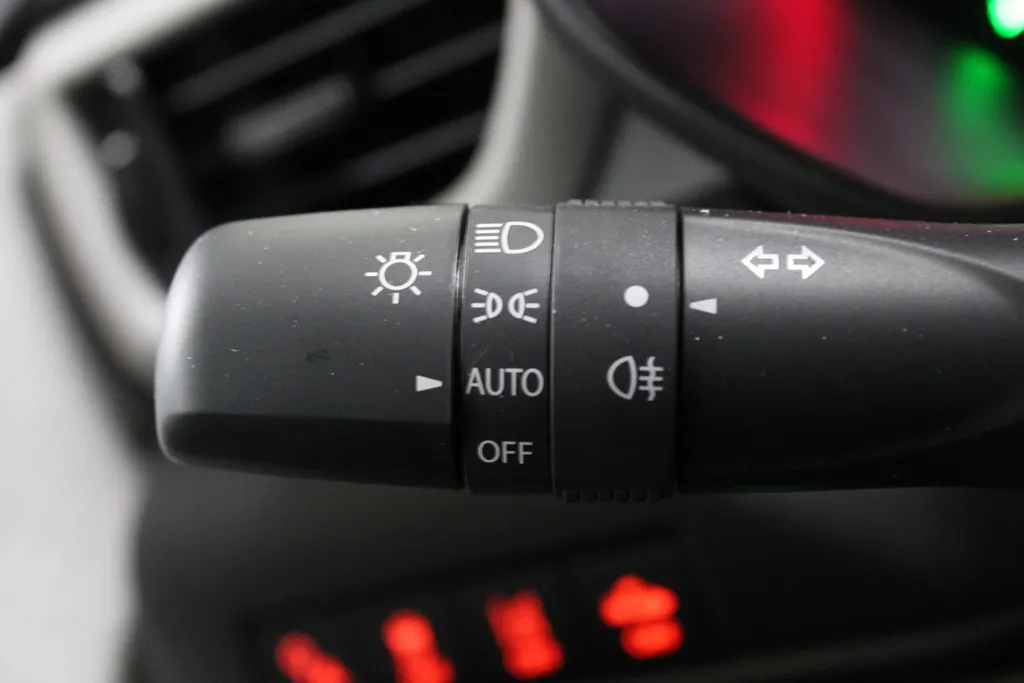 Suzuki Swift 1.2 Select Smart Hybrid Automaat / Keyless / Camera / Navigatie / Adaptieve Cruise Control /