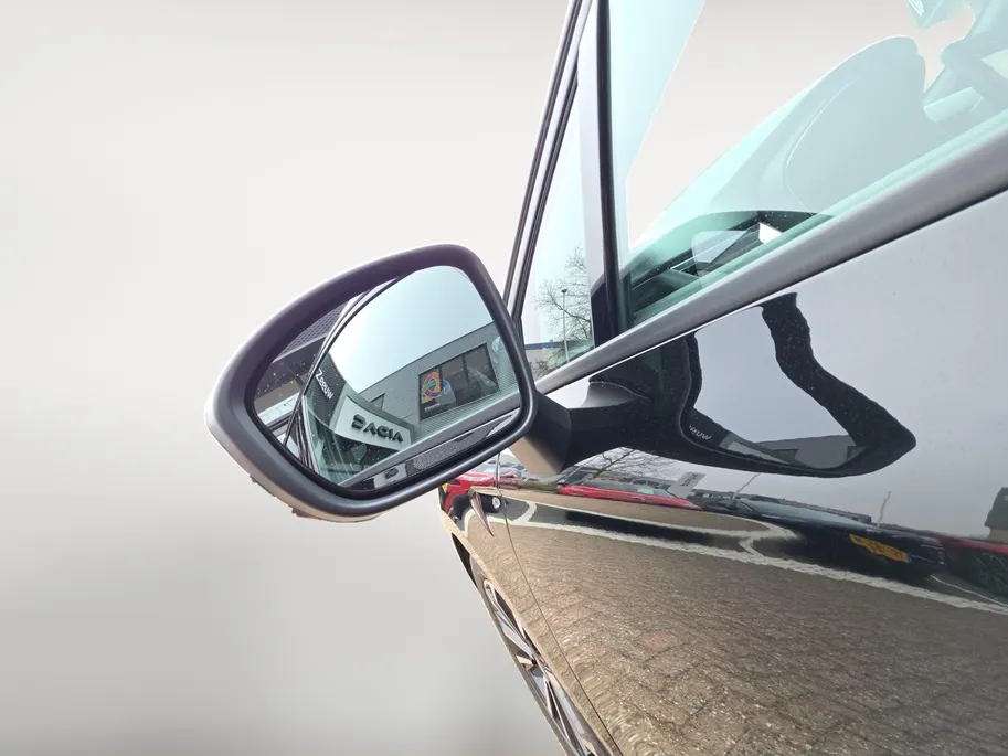 Renault Clio 1.6 E-Tech Full Hybrid 145 techno | LMV | Apple carplay | Achteruitrijcamera |
