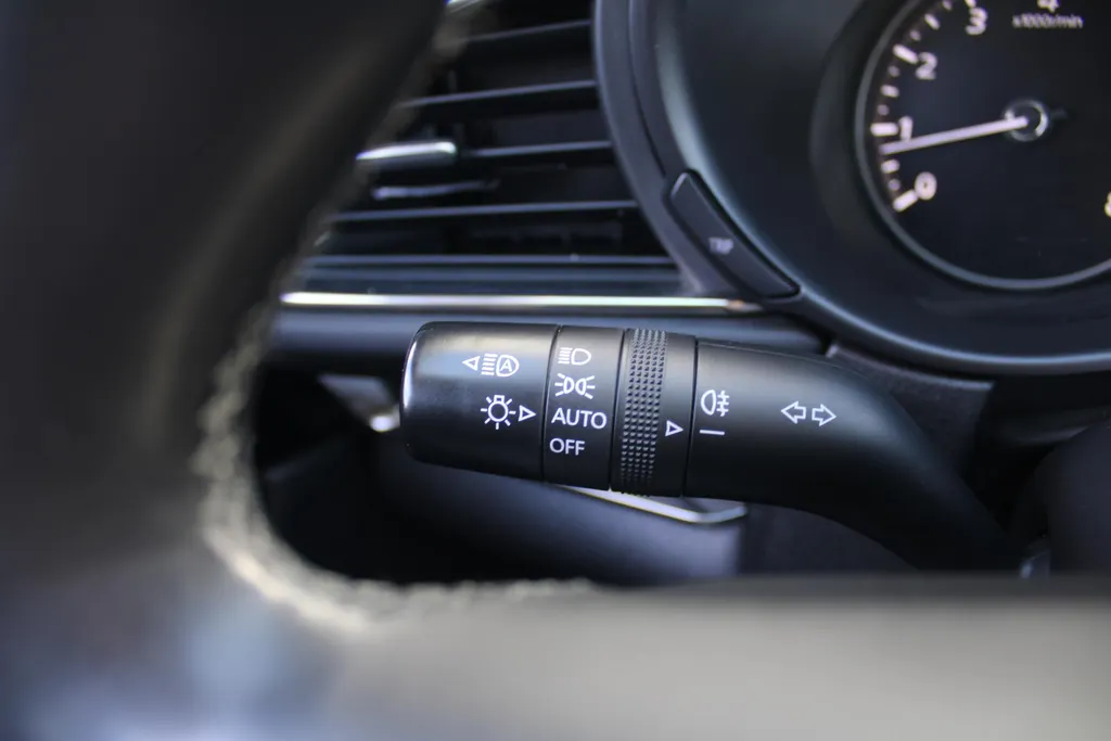 Mazda CX-30 2.0 SkyActiv-G Comfort | Automaat | Cruise | PDC | 16' LM | Navi | Leer | Trekhaak |