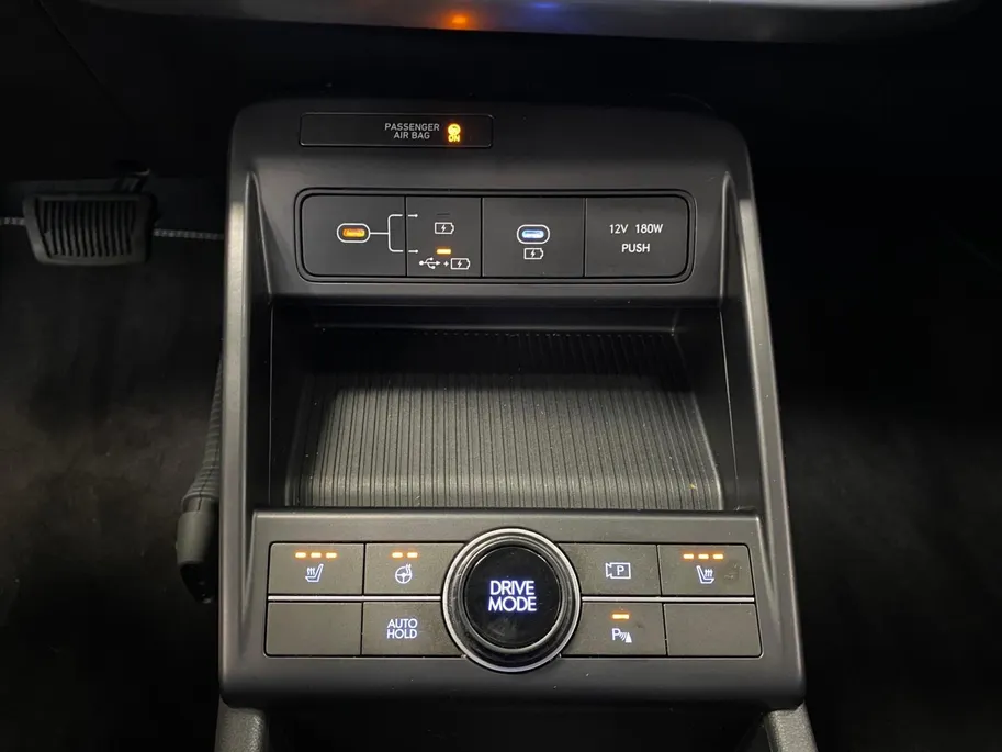 Hyundai Kona 1.6 GDi Hybrid Comfort Smart | Elektrsche achterklep | Stoelverwarming | Navigatie | Parkeercamera |