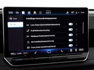 Volkswagen Tiguan 1.5 eHybrid 204pk DSG R-Line Edition · Panoramadak · 360 Camera · Inklap. Trekhaak · Matrix LED · Stuur- & Stoelverwarming + Massage · Achterbank verwarmd · Garantie t/m 09-10-2030 of 100.000km