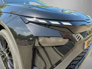 Škoda Elroq Sportline 60 | Trekhaak wegklapbaar | Business upgrade Plus | Black Pack | 21 inch lichtmetaal + All-Season banden