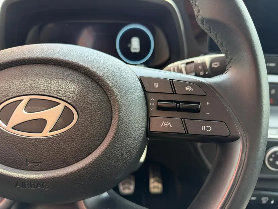Hyundai Bayon 1.0 T-GDI Comfort | Navigatie | Achteruitrijcamera | Parkeersensoren achter | Airco | Cruise Control | DEALER AUTO