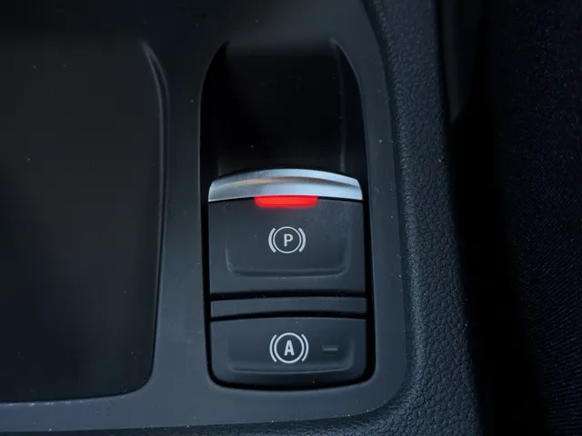 Mitsubishi Colt 1.6 HEV Intense+ | All Seasons