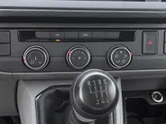 Volkswagen Bedrijfswagens Transporter 2.0TDi 150pk Comfortline L2 · Trekhaak · Navigatie · Apple Carplay/Android Auto · Mistlampen voor ·