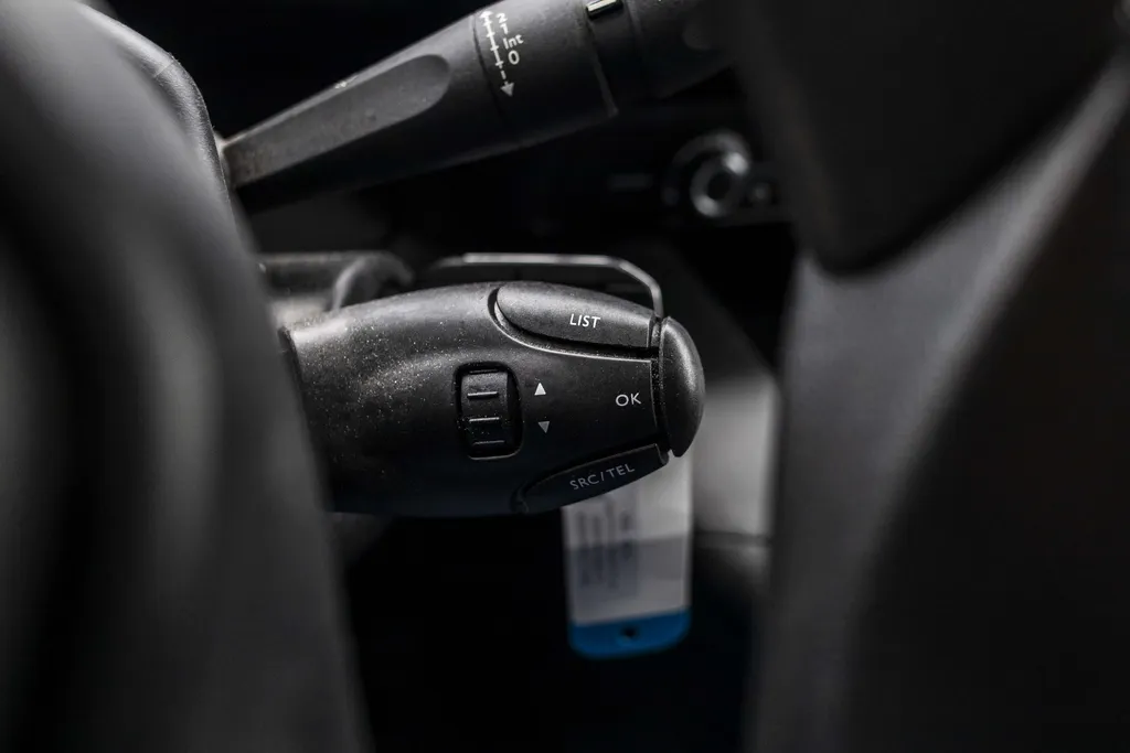 Peugeot Partner 1.5 BlueHDI Pro Long EX.BTW | Inclusief Imperial met ladderrol | All Season banden |