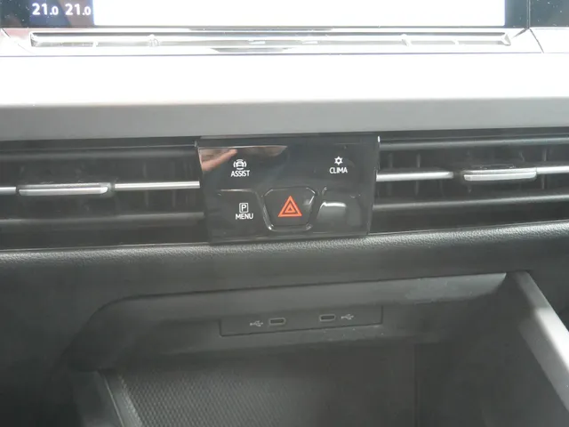 Volkswagen Golf Variant TSI 110pk Life Business
