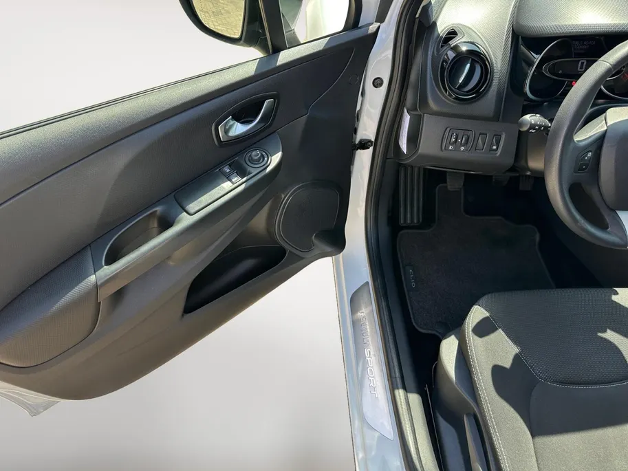 Renault Clio 0.9 TCe GT-Line | Bluetooth | Navigatie | Airco | All Season Banden | LMV | Cruise Control | 12 Maanden BOVAG Garantie