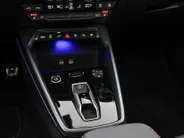 Audi A3 Sportback 45 TFSIe 272pk S edition Competition · Panoramadak · Camera · Leder Interieur · Elek. achterklep · Stoelverwarming · 18'' Inch · Garantie t/m 22-10-2030 of 100.000km
