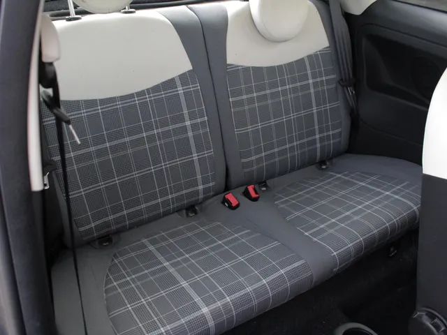 Fiat 500 1.2 Lounge Automaat | Carplay / Android auto | Airco | Cruise | Park sens