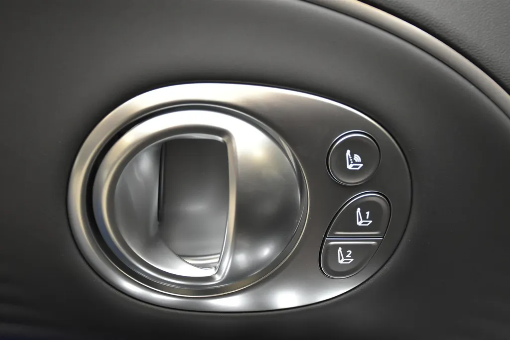 Hyundai IONIQ 9 110,3 kWh 218pk RWD Connect+