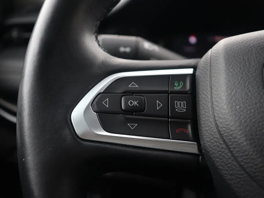 Jeep Compass 4xe 240 PK Hybrid S | Leder | Navi | Winter | Trekhaak | 19'