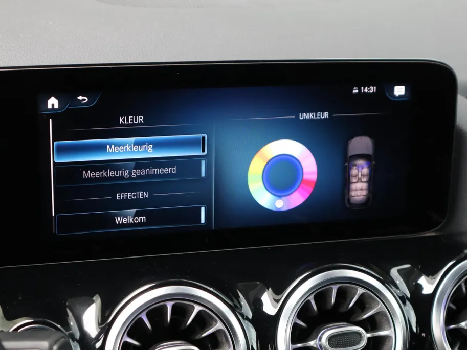 Mercedes-Benz GLA 200 Business Solution AMG l Trekhaak l Stoelverwarming l Memory