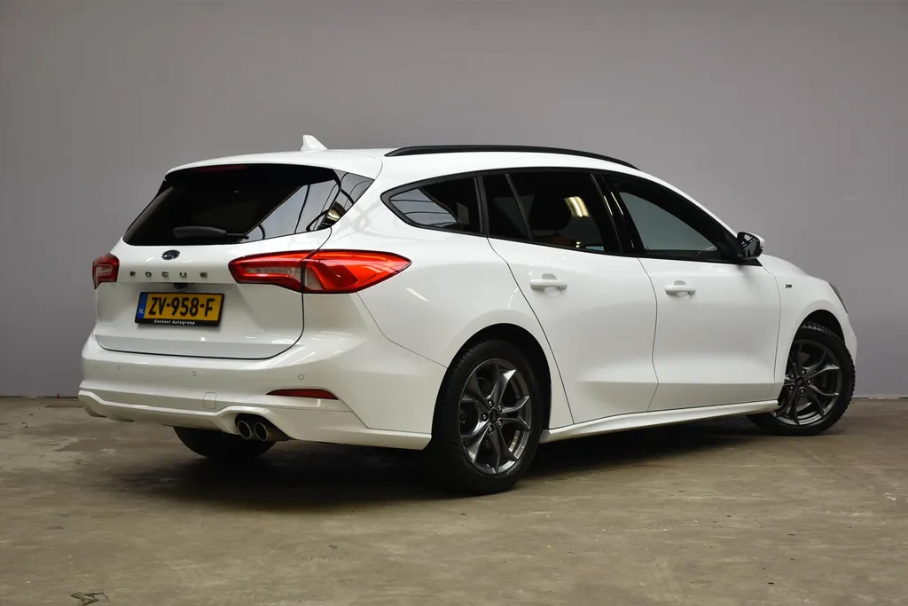 Ford Focus Wagon 1.0 EcoBoost 125pk Automaat ST Line
