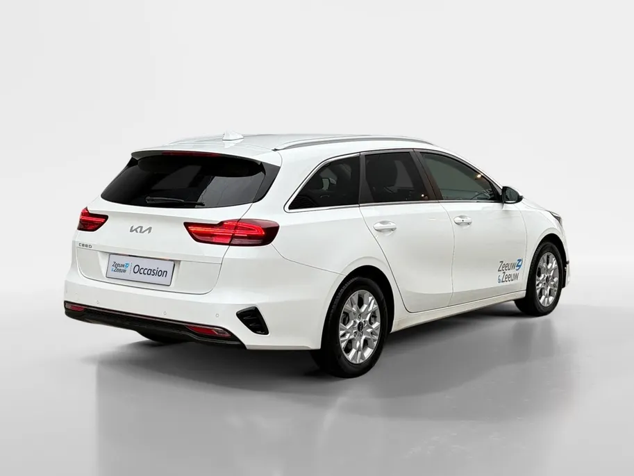 Kia Ceed Sportswagon 1.0 T-GDi DynamicPlusLine | Stoel- en stuurverwarming | Elektrisch bedienbare achterklep | Parkeersensoren voor- en achter | Achteruitrijcamera | Apple/Android Carplay | Navi | Cruise Control