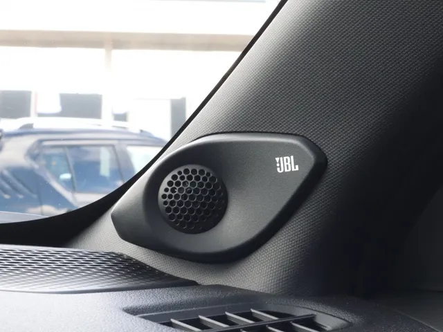 Toyota Urban Cruiser Executive 61 kWh | Panoramdak | 360 Camera | Stuur/Stoel Verwarming |