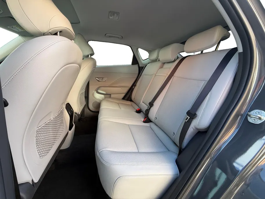 Hyundai Kona 1.6 GDI HEV Premium Sky | Schuif-/kanteldak | Navigatie | Apple Carplay/ Android auto |  360 camera | Stuur-/Stoelverwarming | Stoelventilatie | DEALER AUTO!!