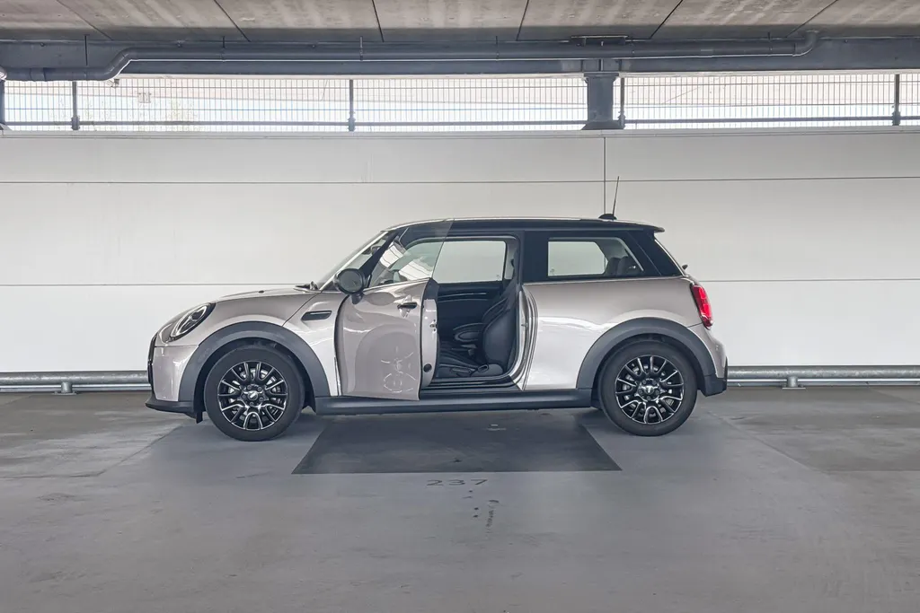 MINI Cooper 3-deurs Cooper Business Edition