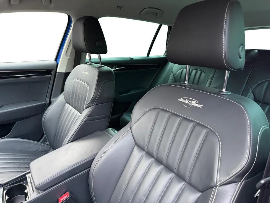 Škoda Superb Combi 1.4 TSI iV Laurin & Klement | Geheugenfunctie berijdersstoel | Climate | Achteruitrijcamera | Parkeersensoren | Navigatie |