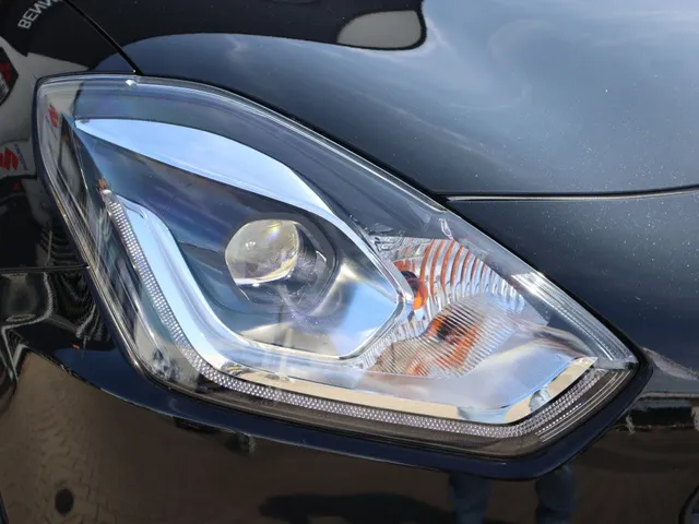 Suzuki Swift 1.2 Style Smart Hybrid AdaptiveCruise | Carplay | Keyless VERKOCHT