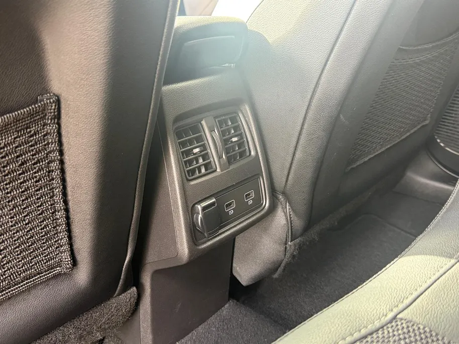 Renault Captur 1.0 TCe 90 Intens | Apple Carplay/Android Auto | Achteruitrijcamera | Climate Control | Cruise Control |