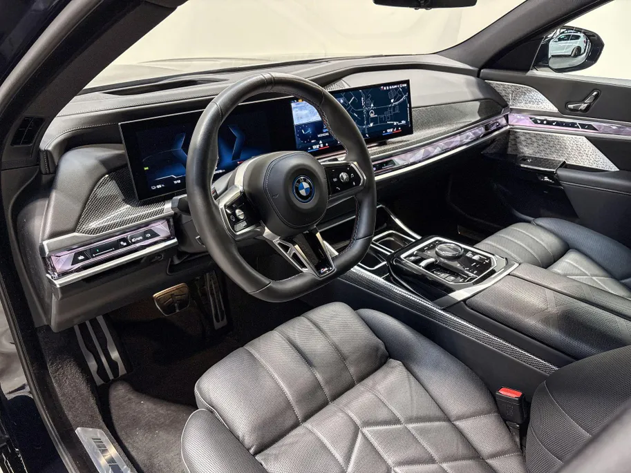 BMW i7 M70 xDrive 106 kWh