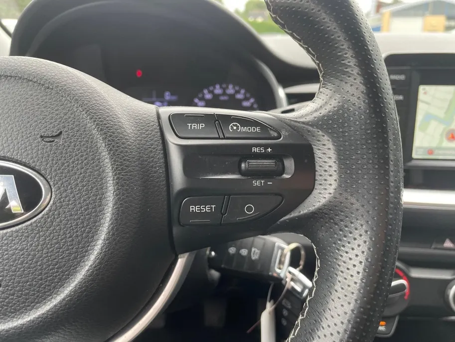 Kia Stonic 1.0 T-GDi Sports Edition | LM-Velgen | Navigatie | Parkeer camera | Cruise control | Luxe interieur