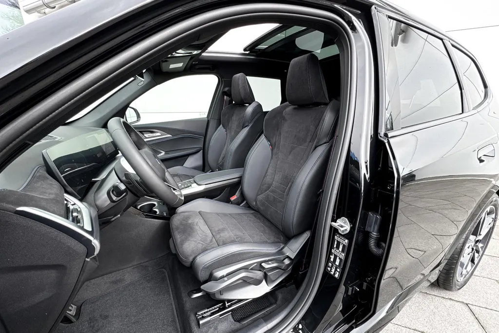 BMW X1 xDrive23i