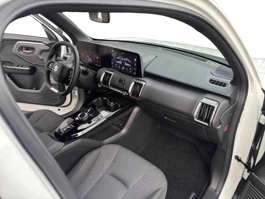 Suzuki e Vitara Select 49 kWh | V.a. €499 in de private lease |