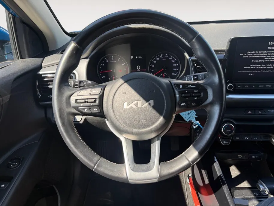Kia Stonic 1.0 T-GDi MHEV DynamicLine | Automaat | Cruise Control | Climate Control | Camera | Navigatie | LM Velgen |