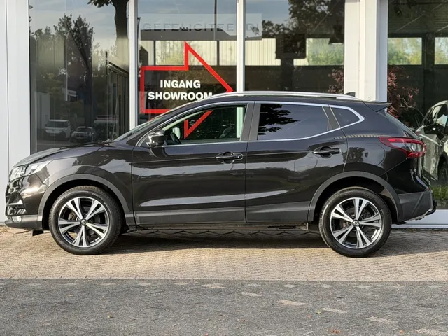 Nissan QASHQAI 1.2 115pk DIG-T XTRONIC N-Connecta | Trekhaak | Panoramadak | Navigatie | 360-Camera | Keyless