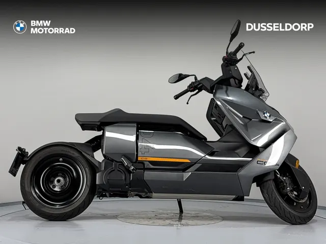 BMW CE 04
