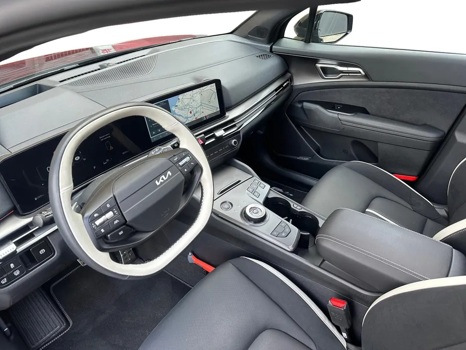 Kia Sportage 1.6 T-GDi Hybrid GT-PlusLine | TREKHAAK | 1510 KG trekgewicht | Panoramadak | Harman Kardon | 360 Camera | Geventileerde stoelen |