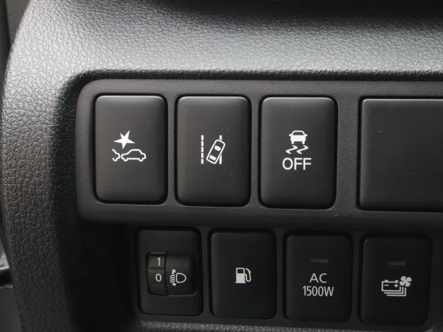 Mitsubishi Eclipse Cross 2.4 PHEV Executive Trekhaak | All Seasons | Adaptive Cruise