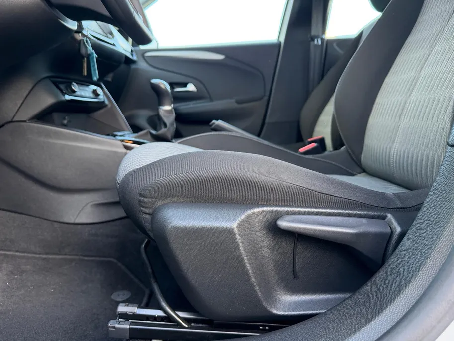 Opel Corsa 1.2 Edition | Cruise Control | Stuurbediening | Bluetooth | Start & Stop | Automatische Verlichting | Regen Sensor |