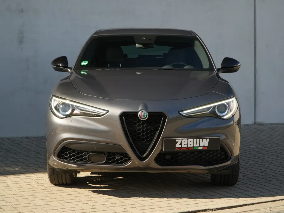 Alfa Romeo Stelvio 2.0 Turbo 280 PK AWD Veloce | Navi | Carplay | Harman | Trekhaak