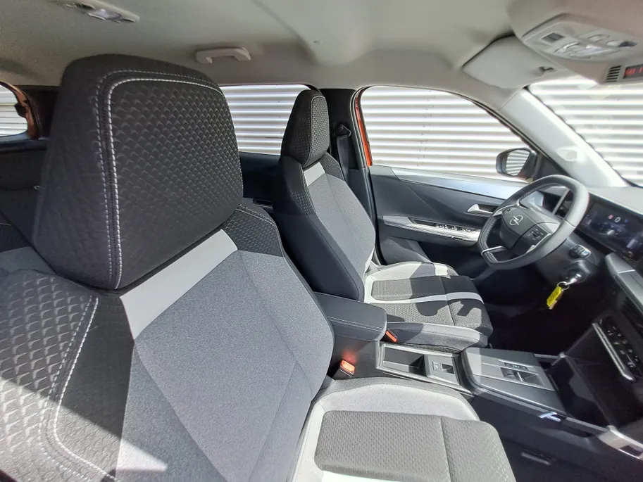 Opel Frontera 1.2 Turbo Hybrid GS | Apple Carplay/Android Auto | Navi | Camera | AUTOMAAT! | Dodehoek detector | ECC |