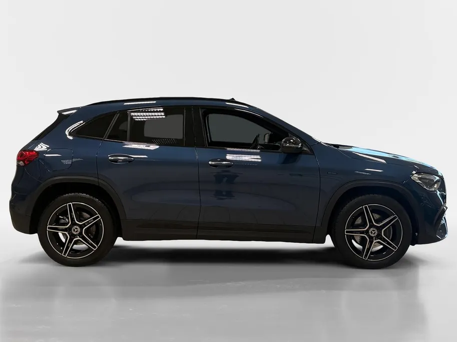 Mercedes-Benz GLA 250e | BUSINESS SOLUTION | AMG | PLUS PAKKET | TREKHAAK | NL-AUTO |