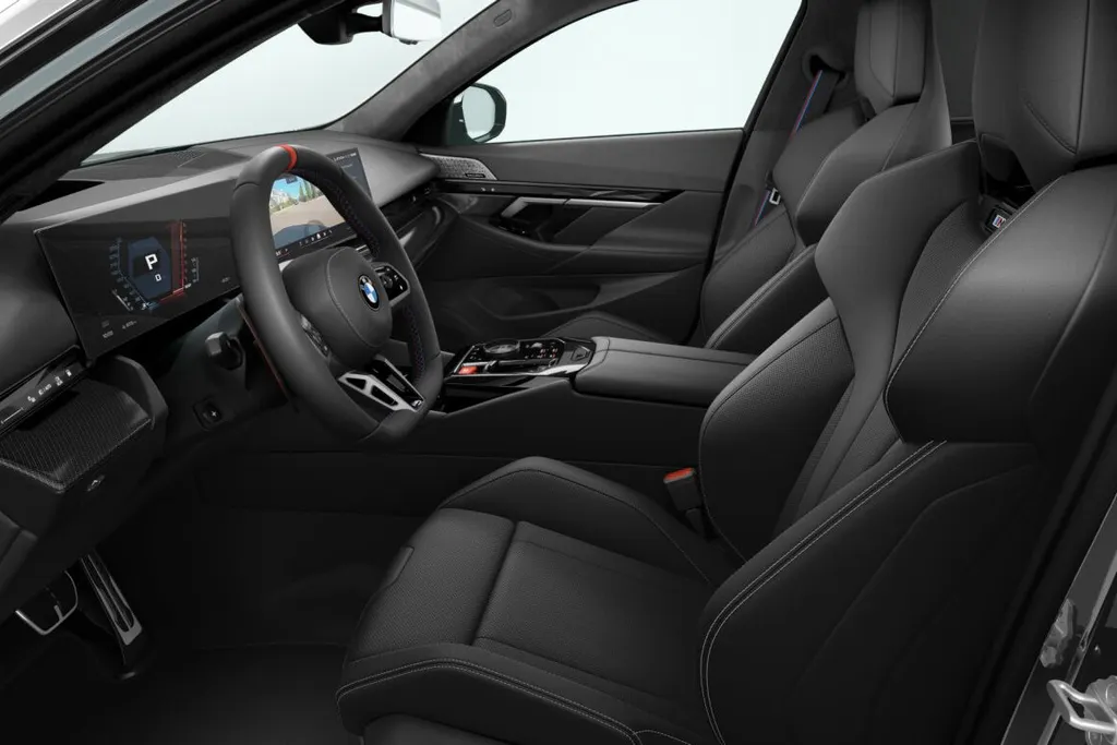 BMW M5 Sedan M5