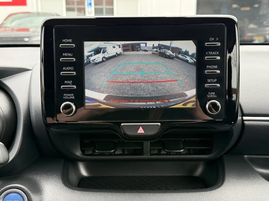 Toyota Yaris Hybrid Team D Apple/Android | Camera | Cruise control