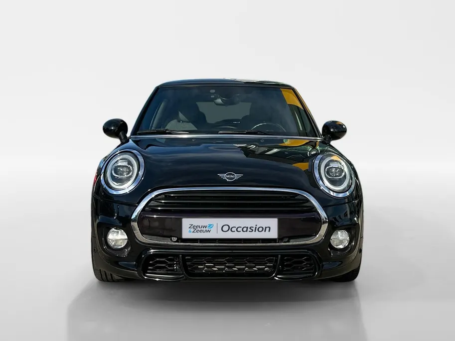 MINI 3-Deurs 1.5 Cooper | Automaat | John Cooper Works | Navigatie | Parkeersensoren | Stoelverwarming | Cruise & Climate Control | Dealer Onderhouden | 12 Maanden BOVAG Garantie