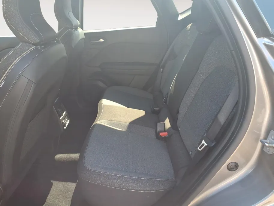 Renault Captur 1.8 E-Tech full hybrid 160 techno Automaat| Navi | Airco | 1 jaar Garantie