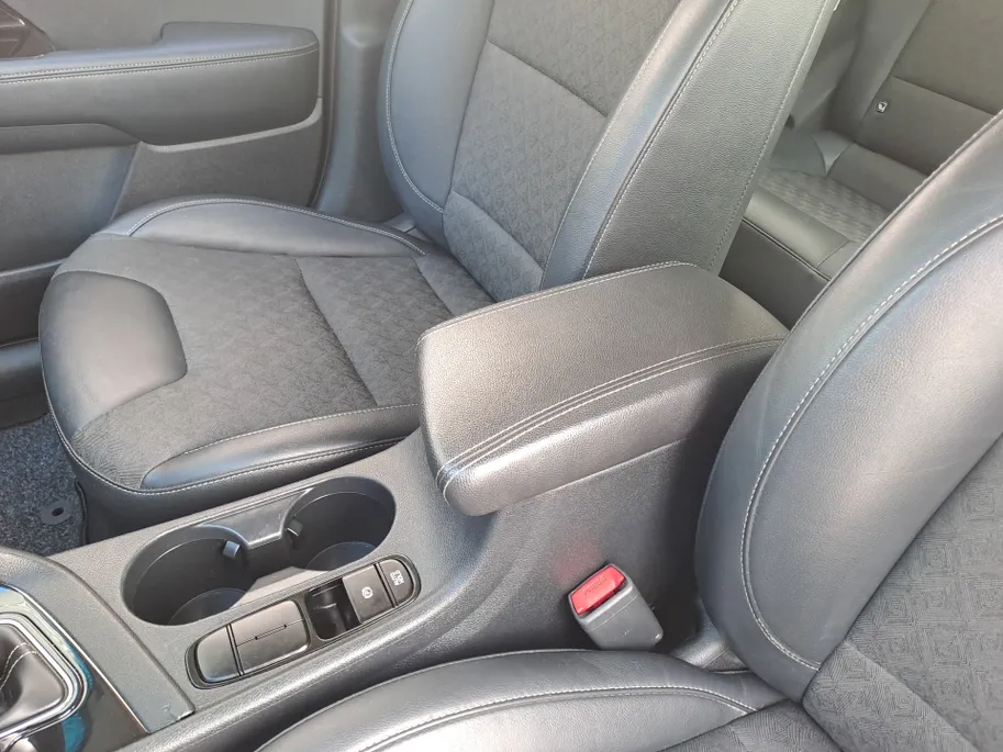 Kia Niro 1.6 GDi Hybrid DynamicLine AUTOMAAT | GROOT scherm | Navigatie | Camera | Adaptieve Cruise | Climate | Apple Carplay/Android Auto