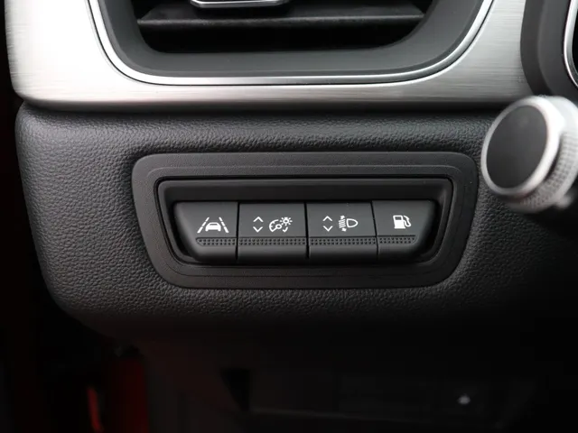 Renault Captur 1.6 E-Tech Plug-in Hybrid 160PK Intens | NAVI GROOT | CAMERA | STOELVERWARMING