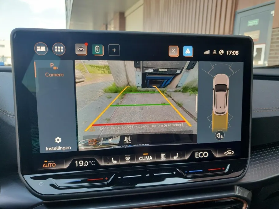 CUPRA Formentor 1.5 TSI e-Hybrid Business | Trekhaak | Panoramaschuifdak | Appel Carplay / Android Auto | Camera | Stoel en stuurverwarming |